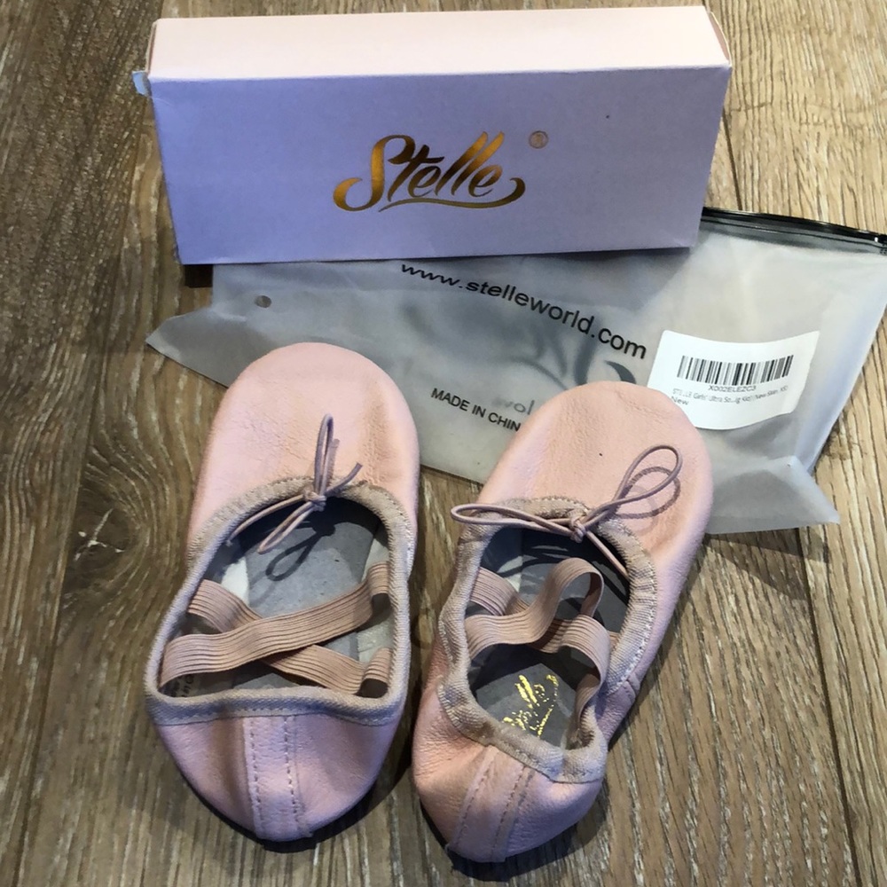 NEW Stelle leather ballerinas
